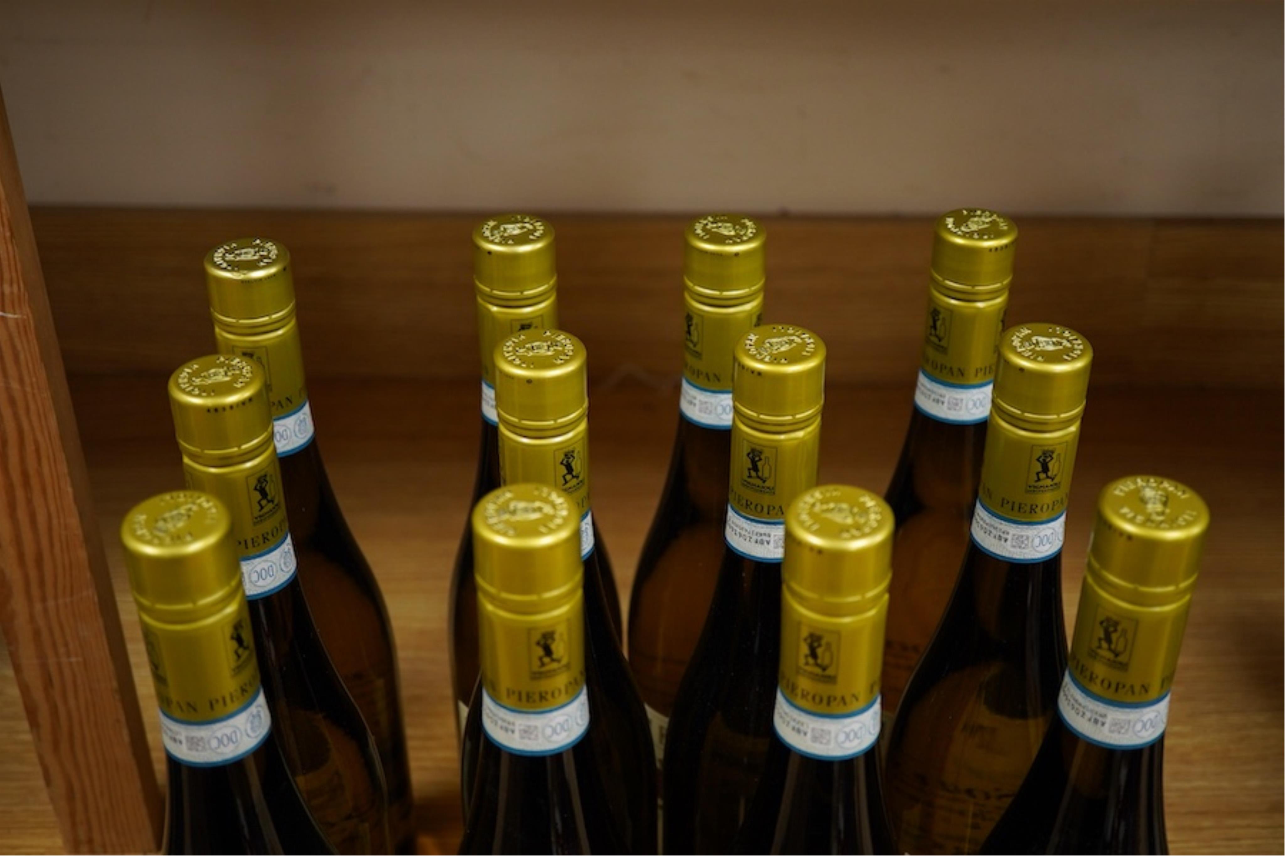 Pieropan Soave Classico, 2017, twelve bottles